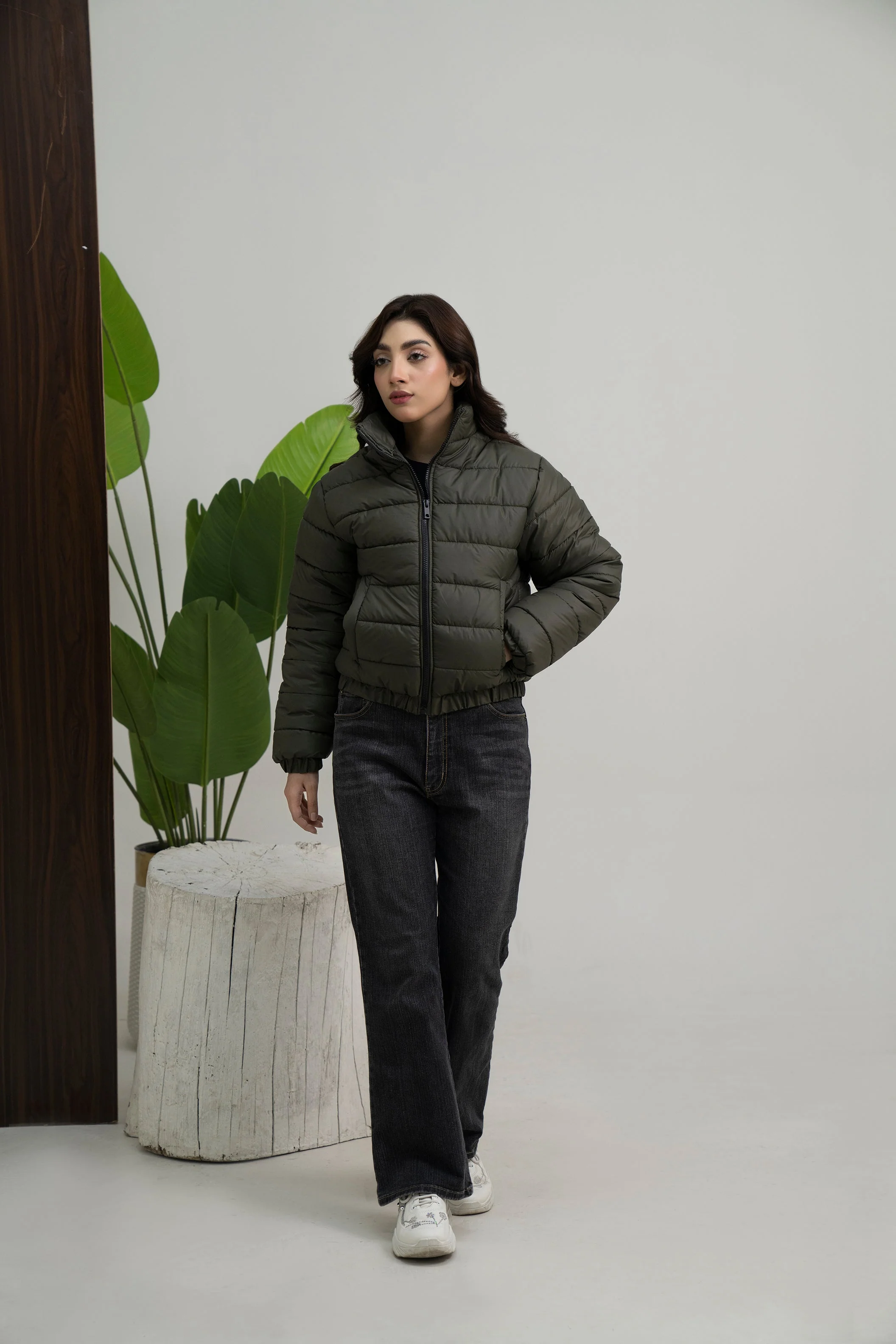 Cropped Puffer jacket - Image 3